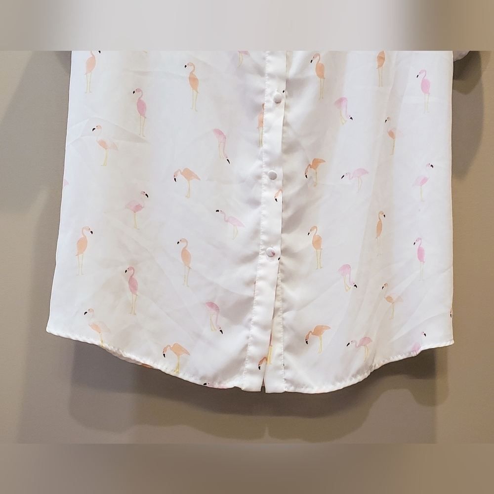Torrid Sz 1X Flamingo Semi Sheer Top Short Sleeve Scoop Neck Button Dow… - Picture 13 of 13